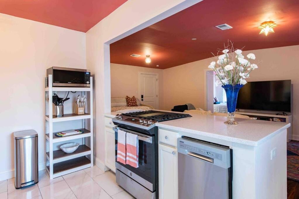Blush And Bashful Germantown Two Bedroom Apartment Louisville Exteriér fotografie